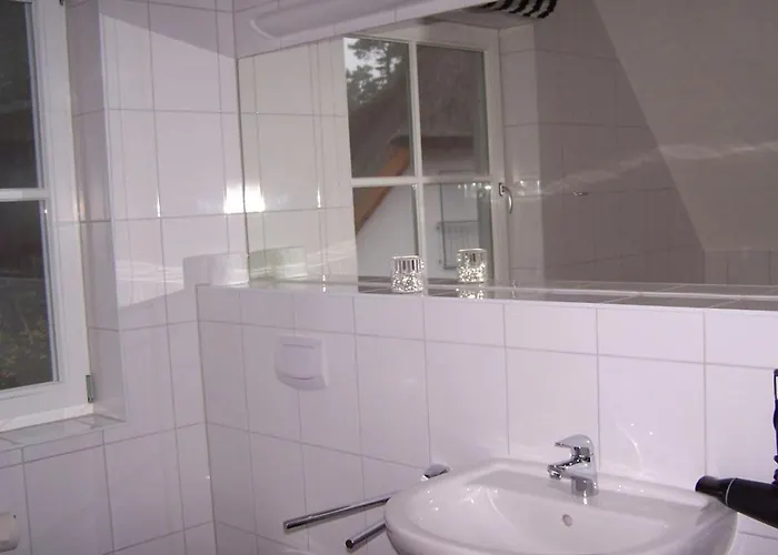 بيت للعطل Weisses Traumhaus غلوفي