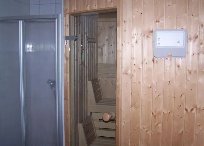 بيت للعطل Weisses Traumhaus غلوفي
